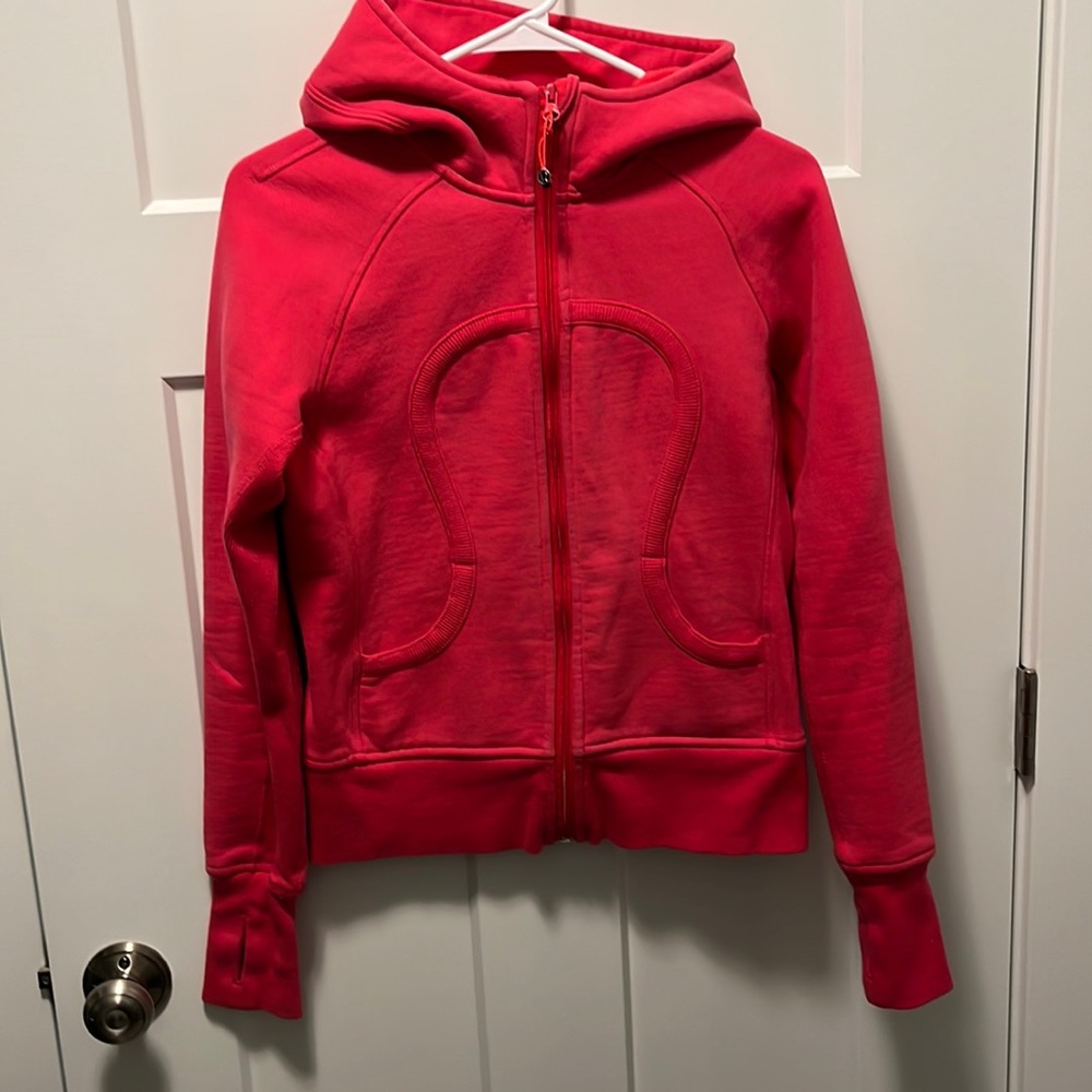 Hot pink 💕 lululemon scuba hoodie. Sz 6